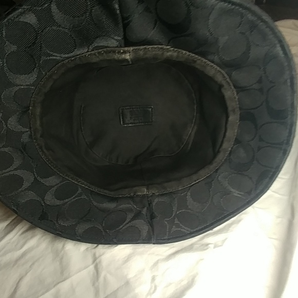 Coach hat - Picture 2 of 2